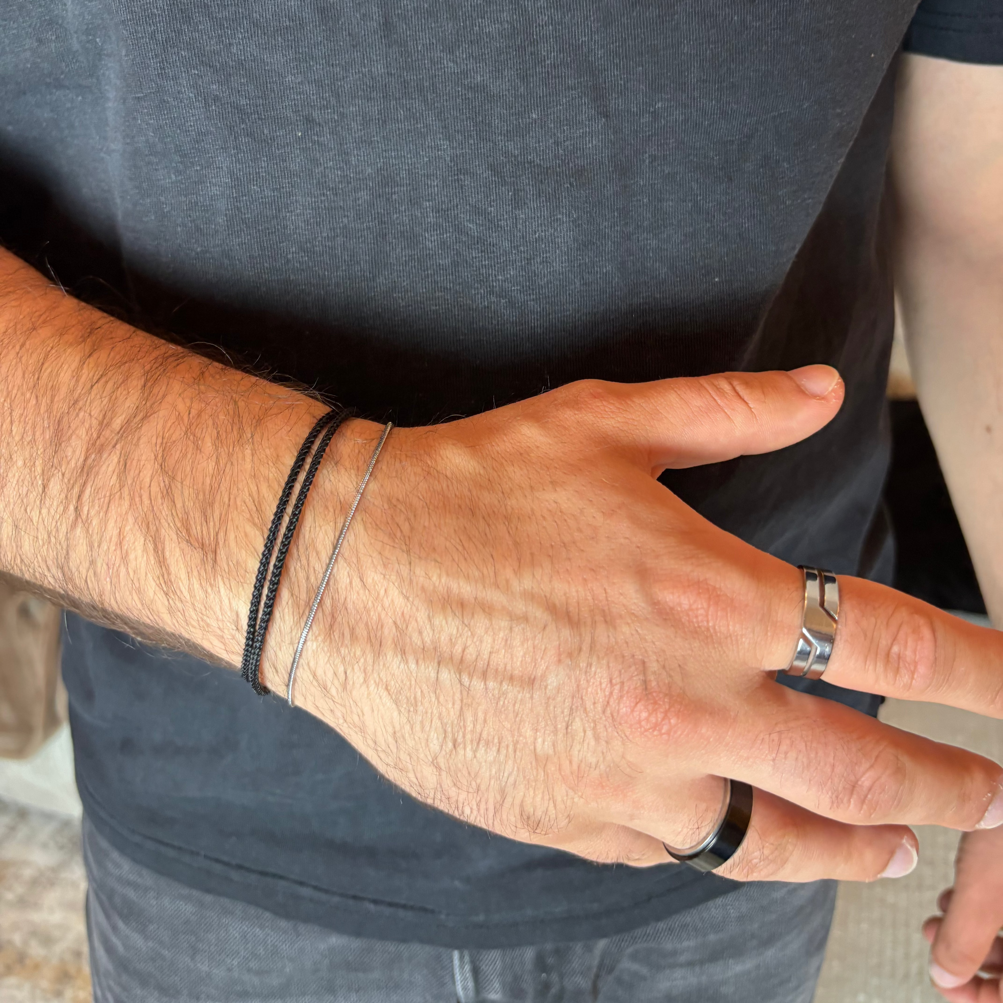 Minimal Knot Armband