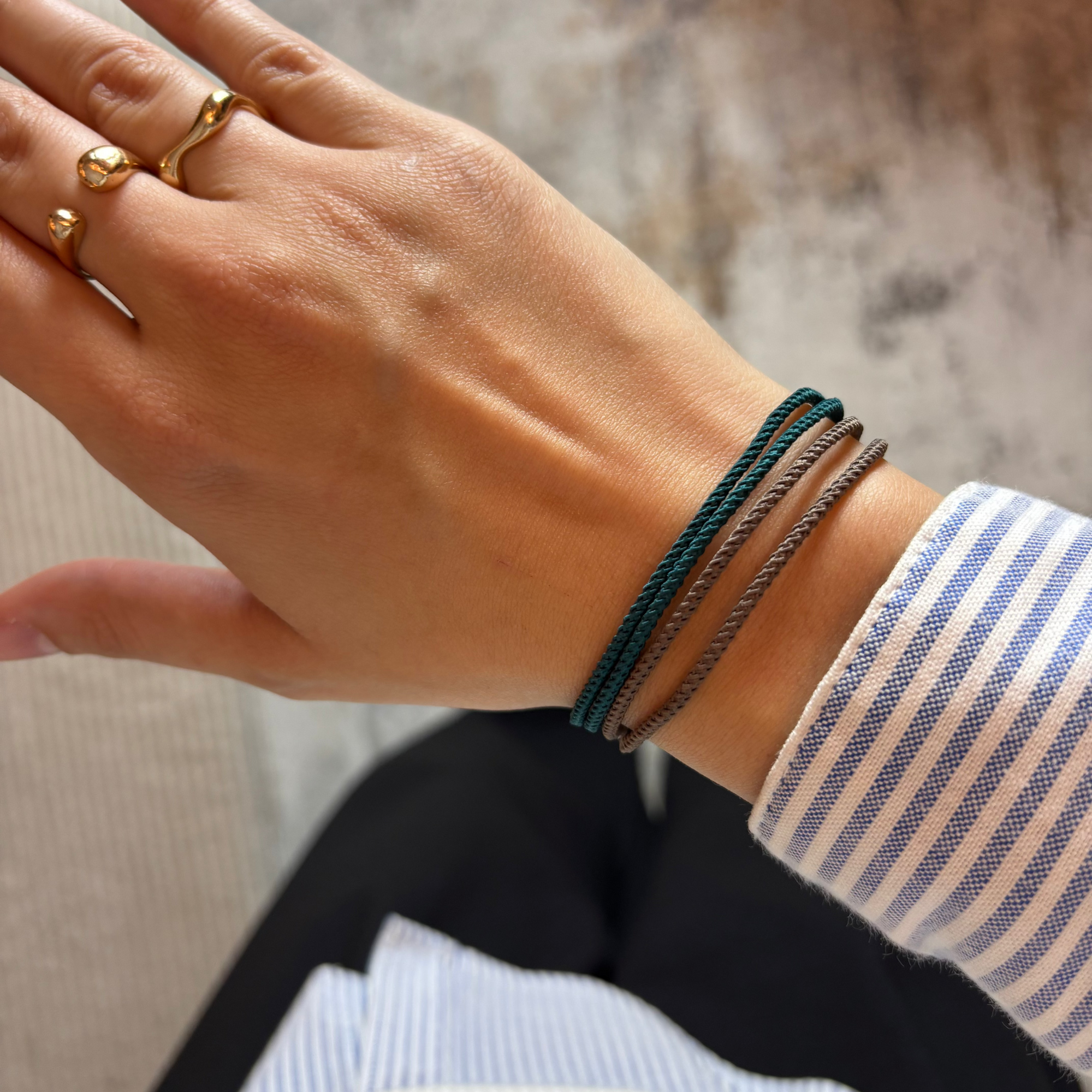Minimal Knot Armband