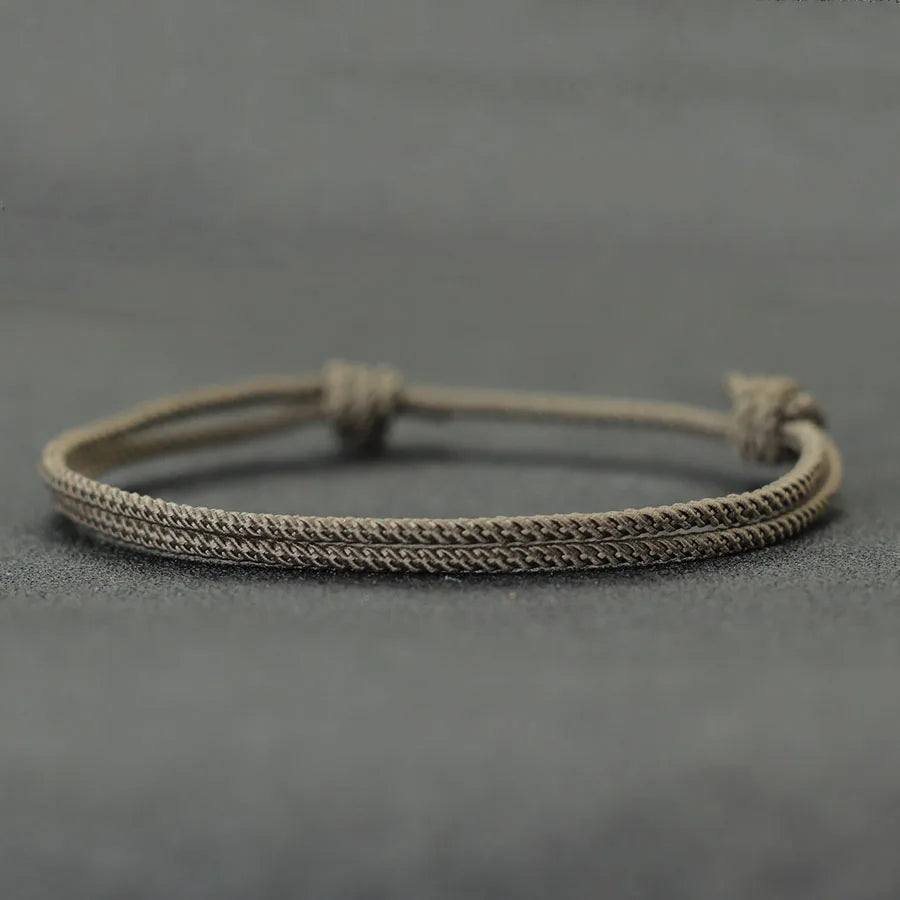 Minimal Knot Armband