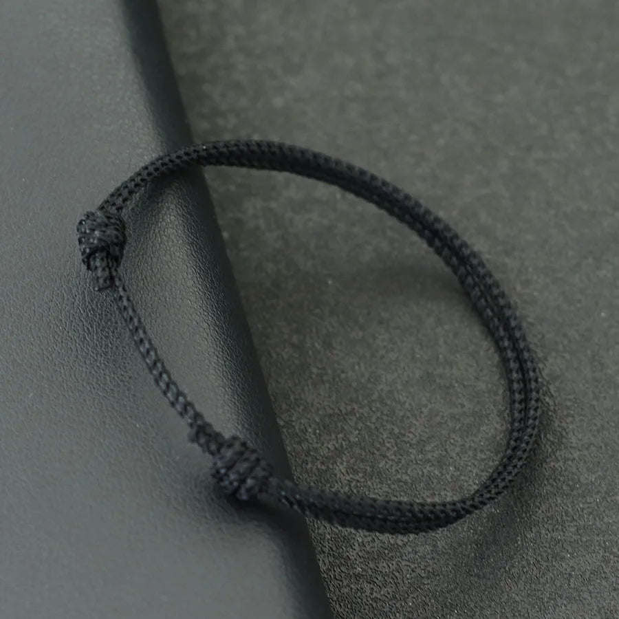 Minimal Knot Armband