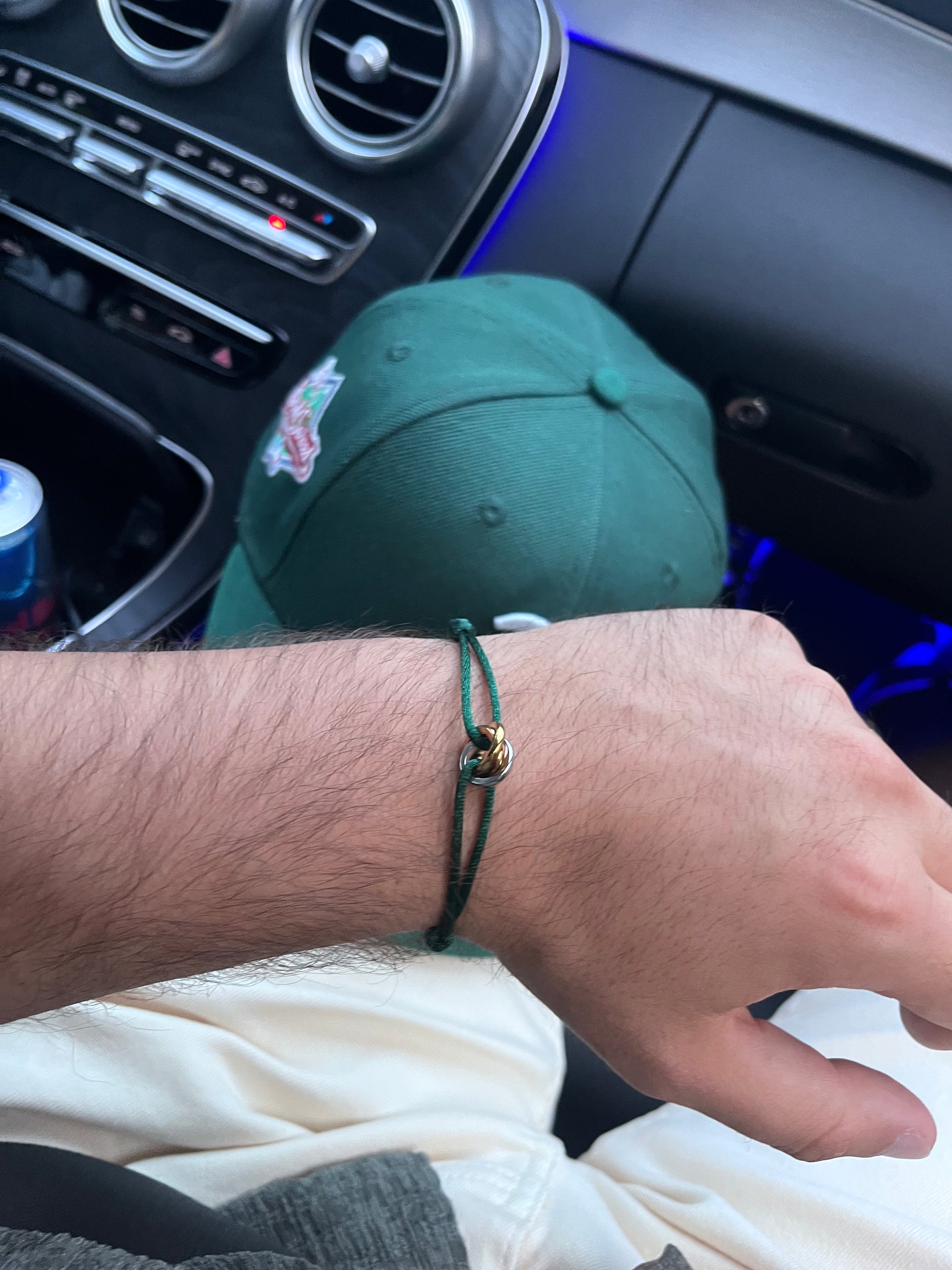 Trinity Bond Armband